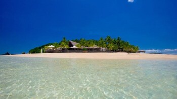 Full-Day Castaway Island Resort Cruise