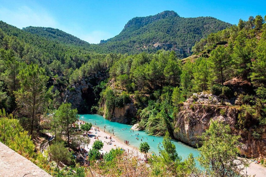 From Valencia: Montanejos with guided hike and Black Cave