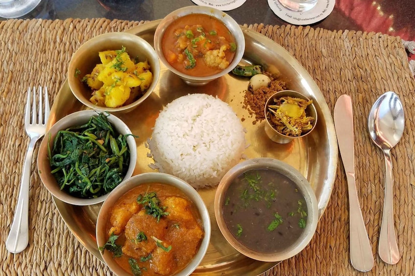 Kathmandu: Private Half -Day Cooking Class with Meals