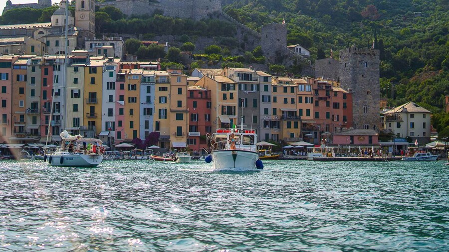 Portovenere: Islands boat trip with lunch on board