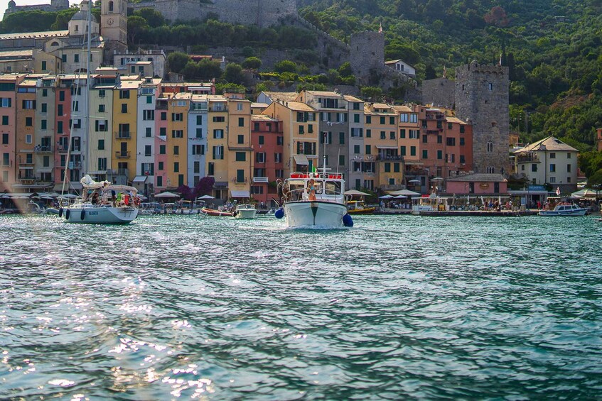 Portovenere: Islands boat trip with lunch on board