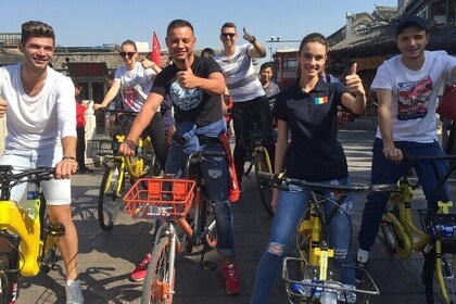 Take E-Scooter visit old temples and lanes, taste street foods