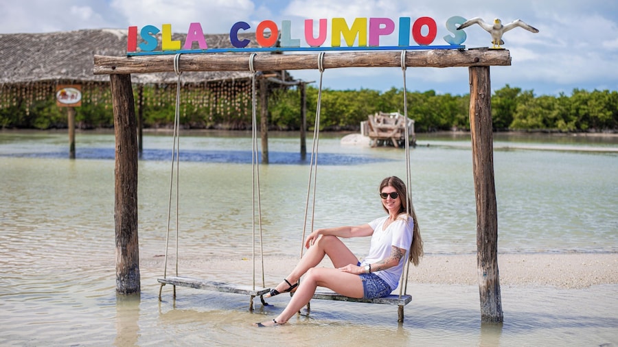 Isla Columpios & Progreso Day Trip