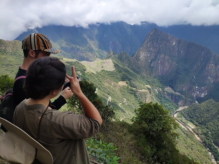 Machu Picchu Birding Tour from Ollantaytambo