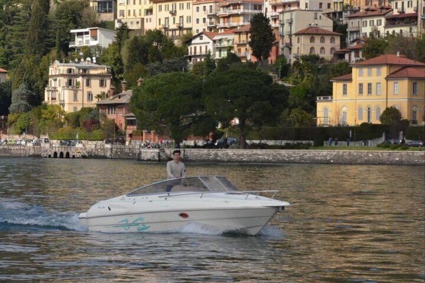 2 Hour Private Boat Tour in Lake Como