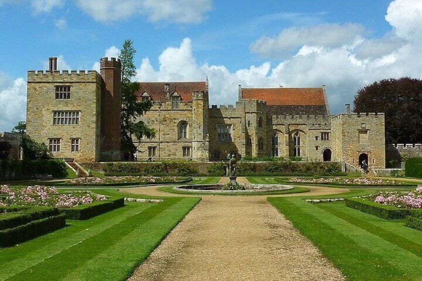 Medieval England Private Day tour from London to Penshurst Palace