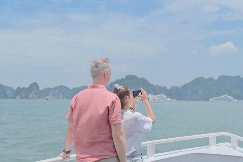 Premium 5 Star Day Cruise Discover the beauty Halong- Lan Ha Bay 