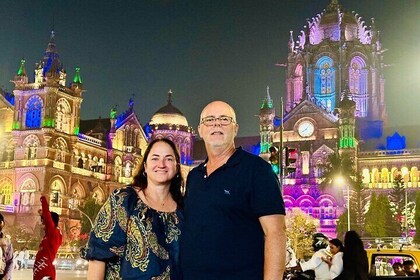 Twilight in Mumbai: Discover the City by Night with Food Options