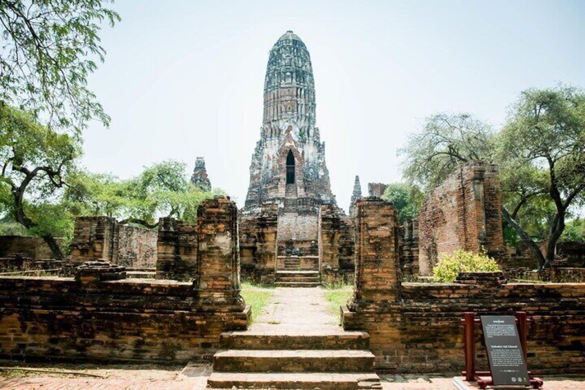 3 Hours Heritage Ayutthaya Bus Tour to Famous Temples