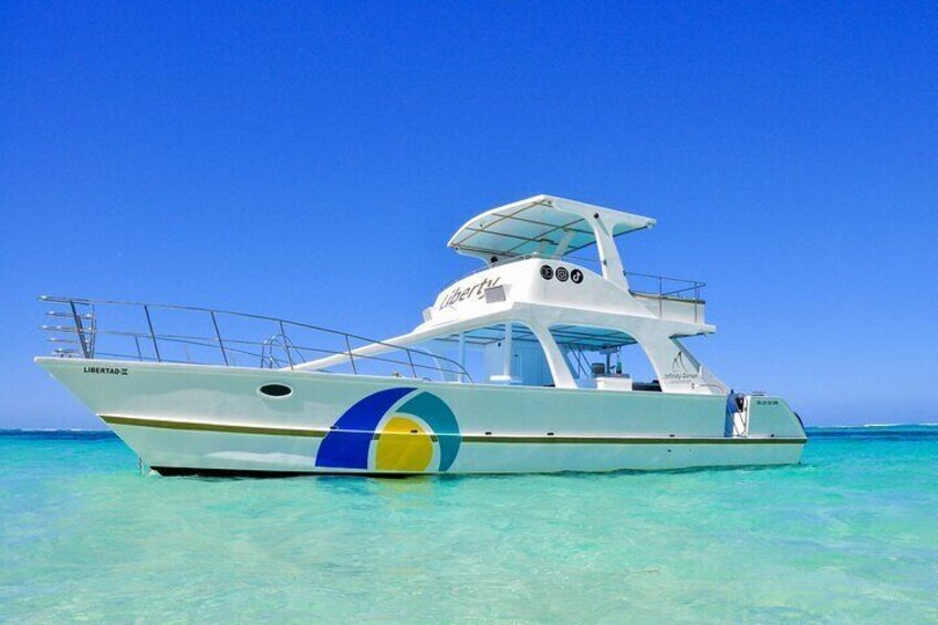 Catamaran Private Group Tour