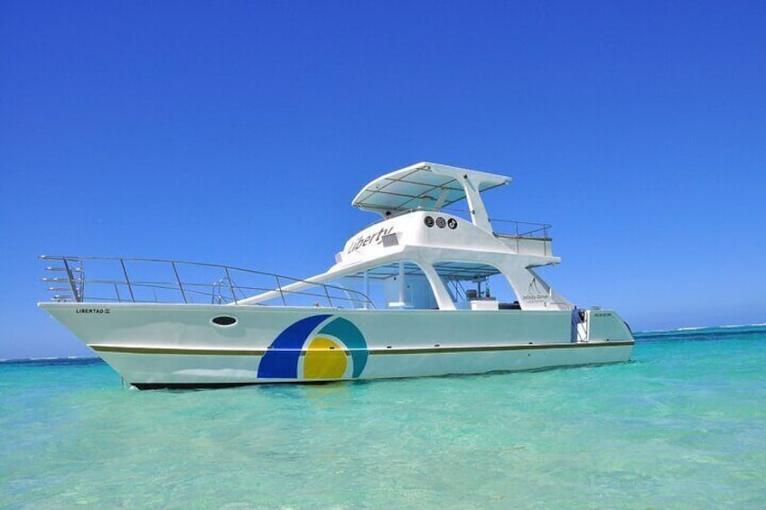 Catamaran Private Group Tour