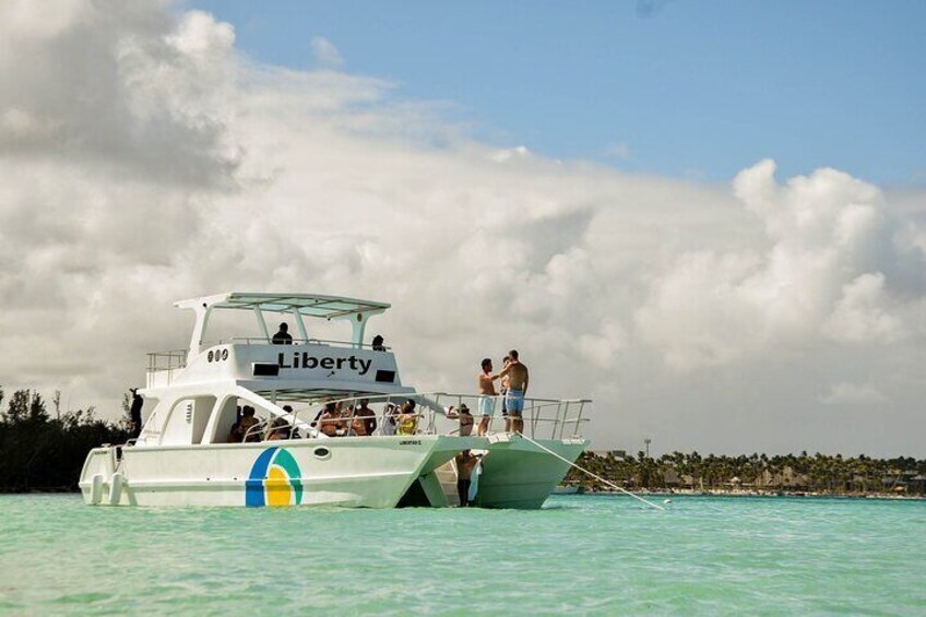 Catamaran Private Group Tour