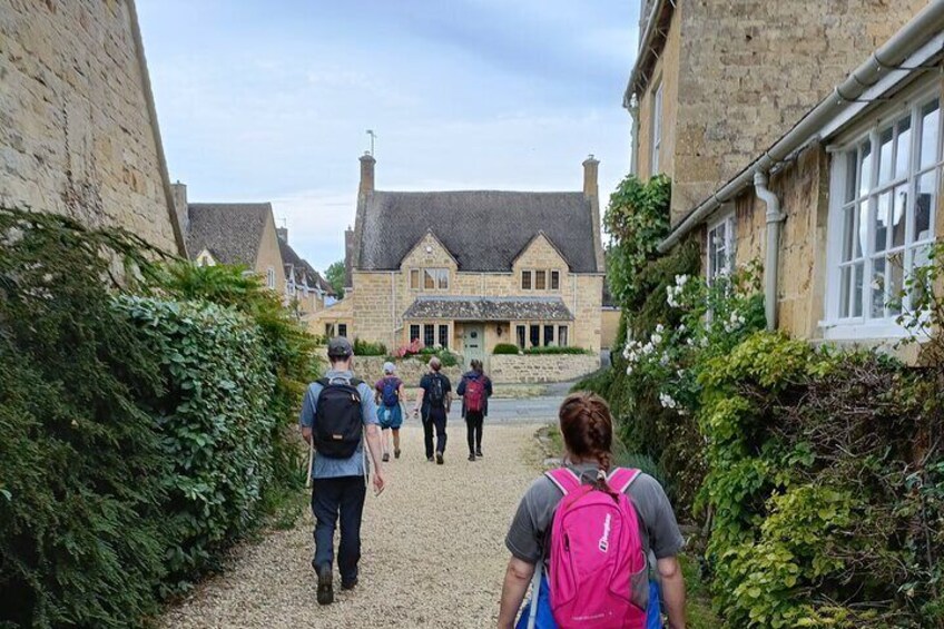 Broadway Tower Walk in Cotswolds and Cream Tea