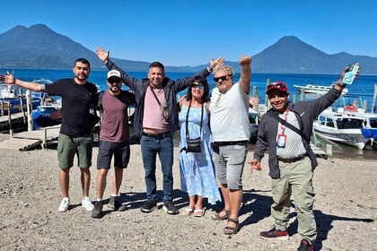 Vanuit Antigua: Boottocht naar Lake Atitlan en Maya Villages Tour