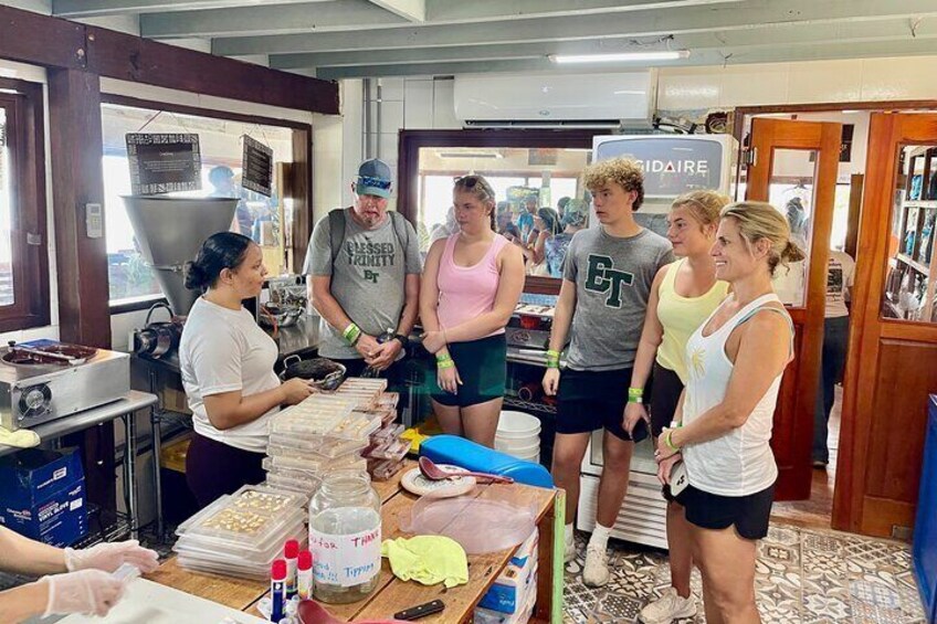 Experience the Sweet Flavors of Roatán: Chocolate and Rum Tour.