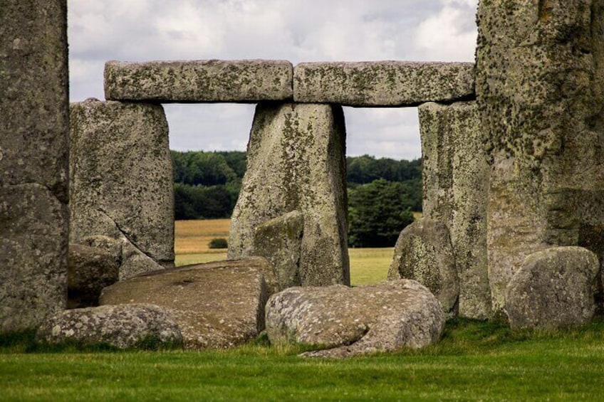 Mystical Stonehenge Day Tour from London