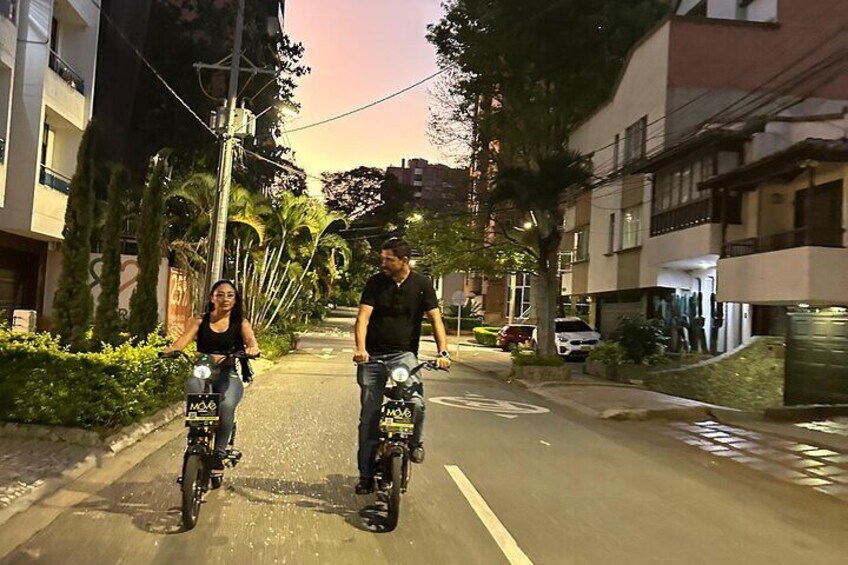 Medellin Night E-Bike Tour with Gourmet Dinner Included