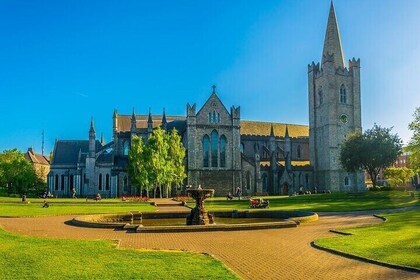 Dublin City Highlights Private Walking Guided Tour