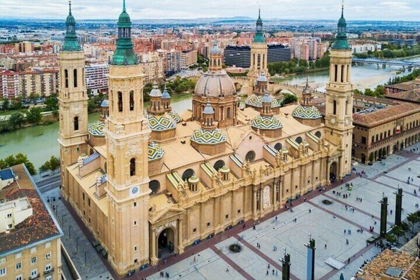 Zaragoza: Must-See Attractions Private Walking Tour