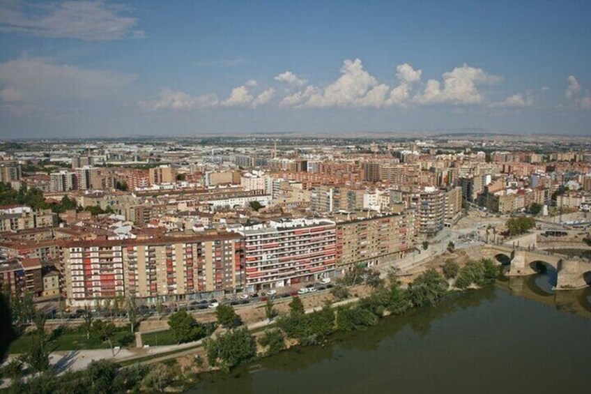 Zaragoza: Must-See Attractions Private Walking Tour