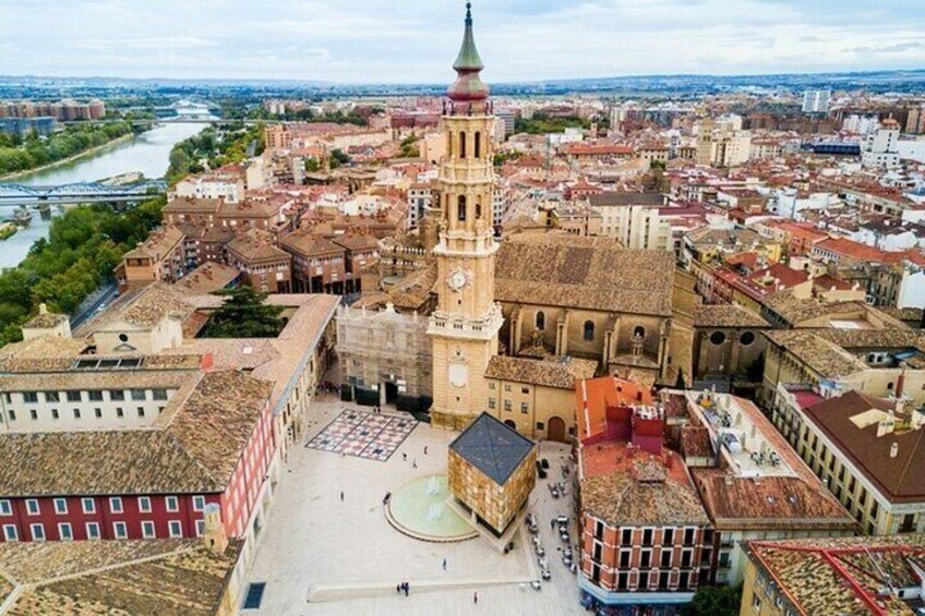 Zaragoza: Must-See Attractions Private Walking Tour