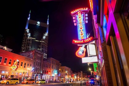 Nashville: True Crime Guided Pub Crawl and Walking Tour