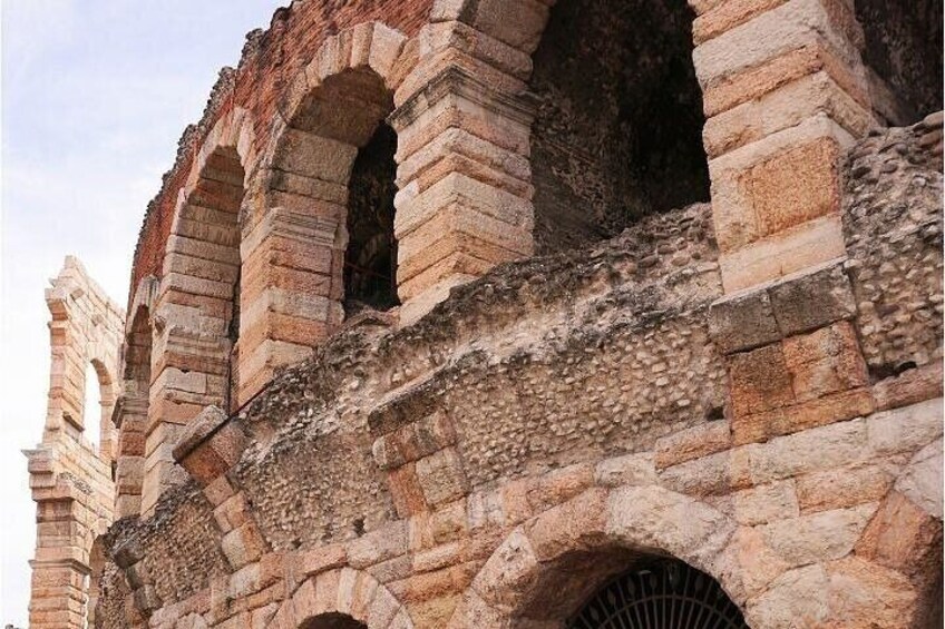 Private Bike Guided Tour in Verona 