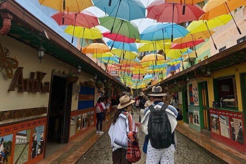 Guided tour to Peñol de Guatapé from Medellin