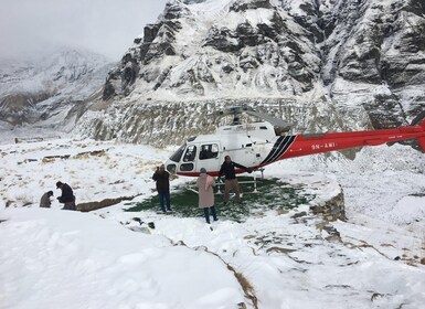 Från Pokhara: Helikoptertur till Annapurna Base Camp