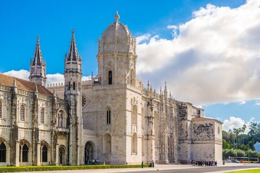 Skip-the-Line Jerónimos Monastery Lisbon Tour with Tickets