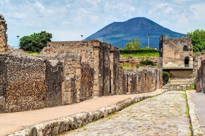 Pompeii tour in a small group with Licensed Guide