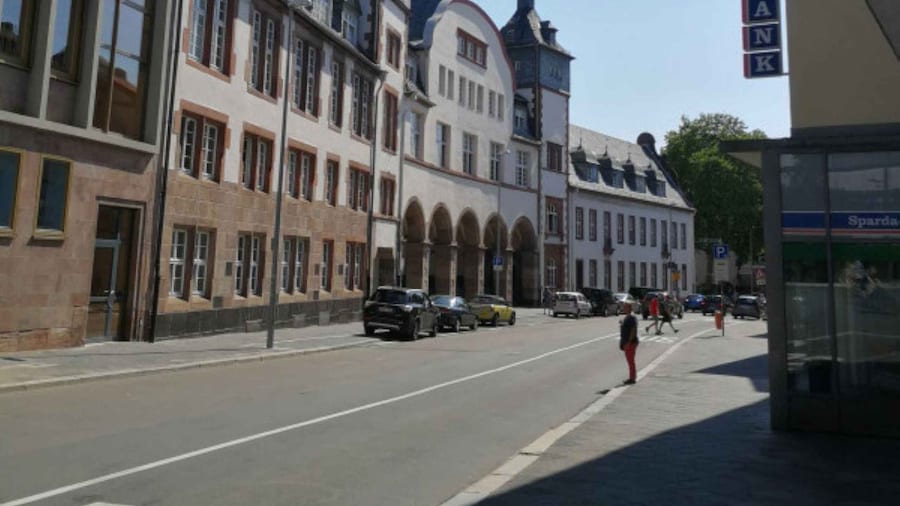 Worms: Historic Walking Tour With Heike