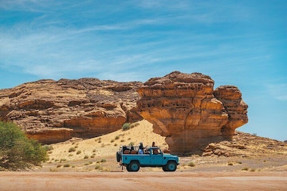 Fancy Tour of Hegra in a Vintage Land Rover