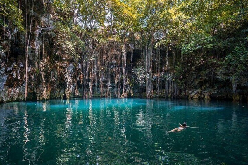 Chichén Itzá and the Enchantment of the Magical Towns in Merida Tour