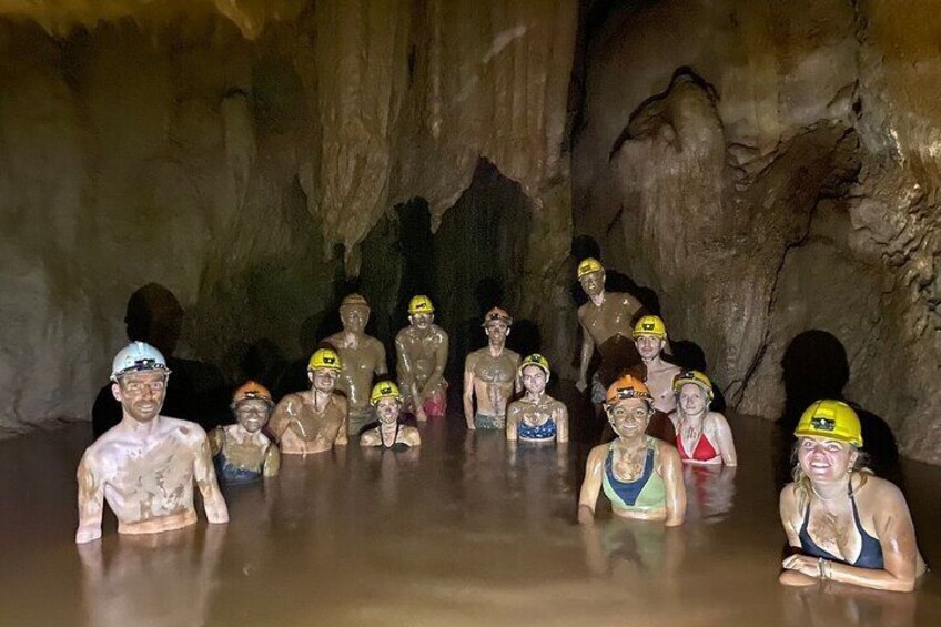 Dark Cave and Paradise Cave Day Tour: Experience Vietnam’s Best Caves