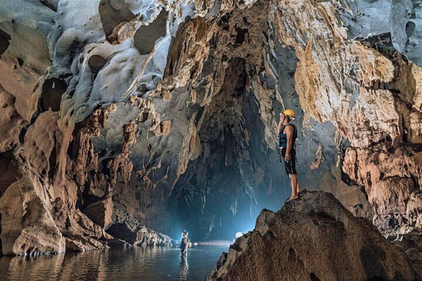 Dark Cave and Paradise Cave Day Tour: Experience Vietnam’s Best Caves