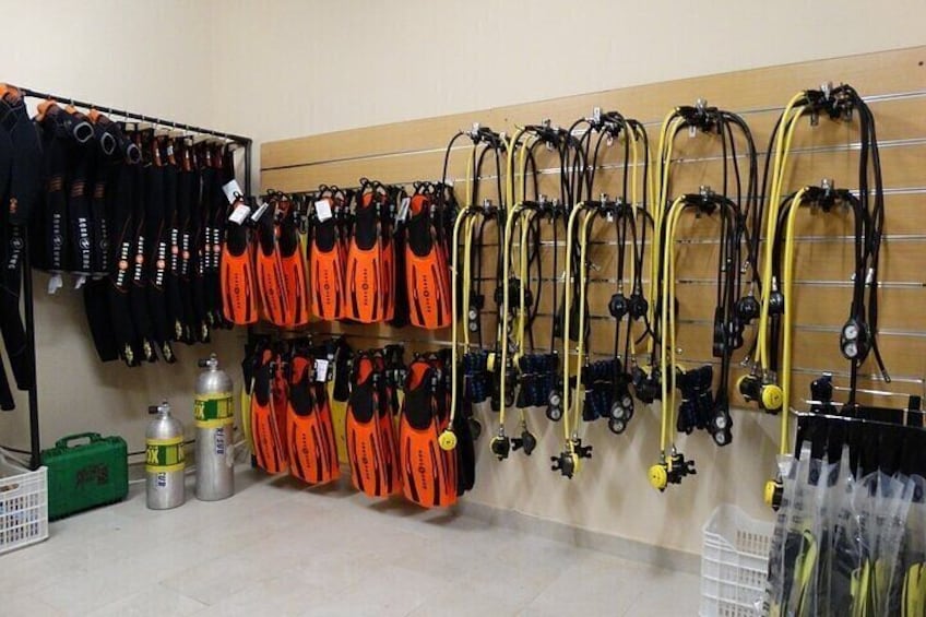 Dive Club Equipment 