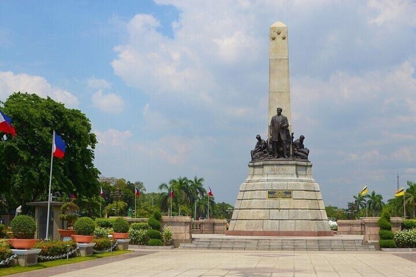 Old New City Walking Tour in Manila 