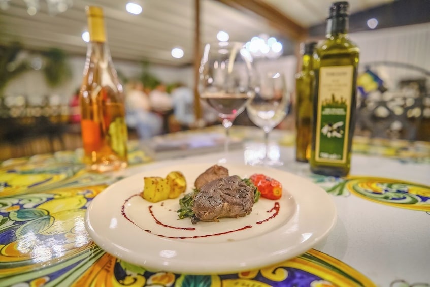 Wine Tasting and Dinner in Chianti Vineyards from Florence