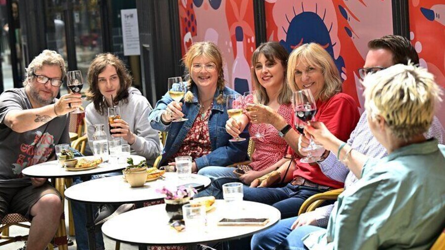 Enjoy meeting other foodies on a fabulous day out.