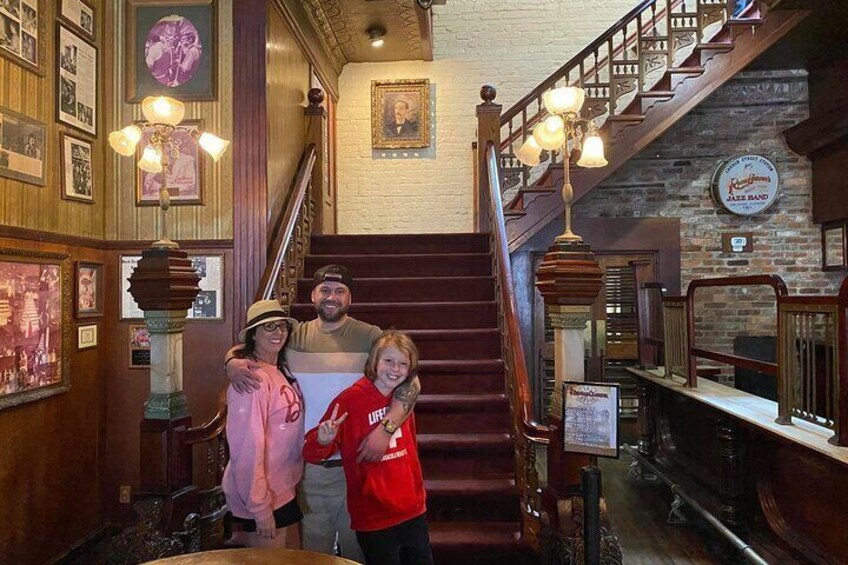 Pensacola History and Haunts Candlelit Ghost Walking Tour & Hunt