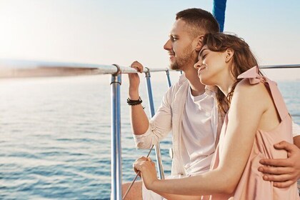 Valencia by Land & Sea: E-Bike Tour + Catamaran Cruise