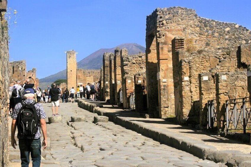 Private Photographic Tour of the Pompeii Ruins