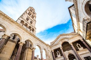 Small-Group Game of Thrones Tour