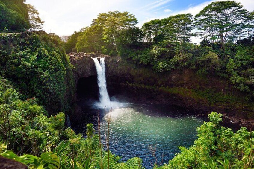 Rainbow Falls in Hilo, Hawaii