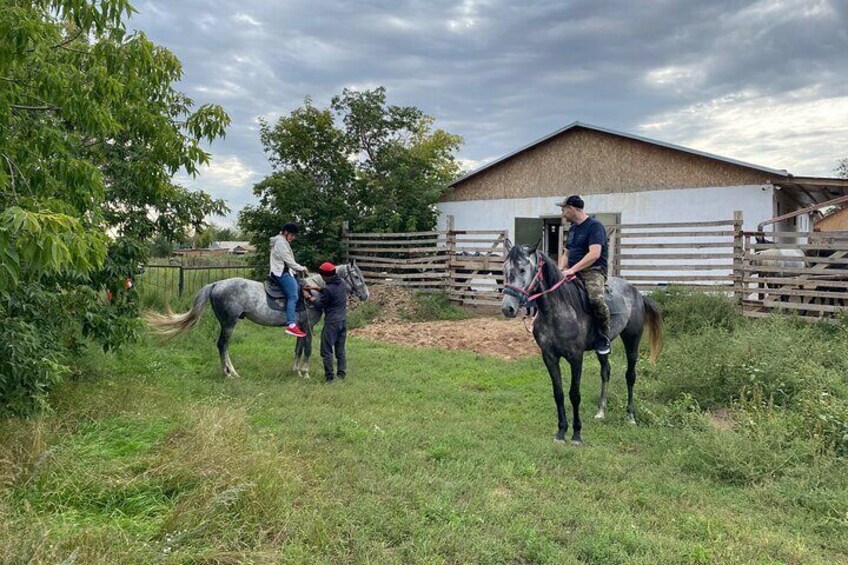 3-Day Horseback Adventure Through a Scenic Village Escape