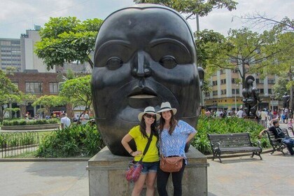 Private City Tour Medellin with Comuna 13 Tour