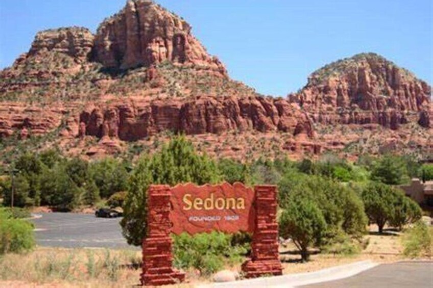 Day Tour of Uptown Sedona and It's Best Views