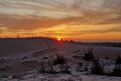 Mui Ne Highlights: Fishing Village, Sand Dunes & Stunning Sunset