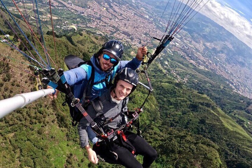 Paragliding to mountains of Medellin 